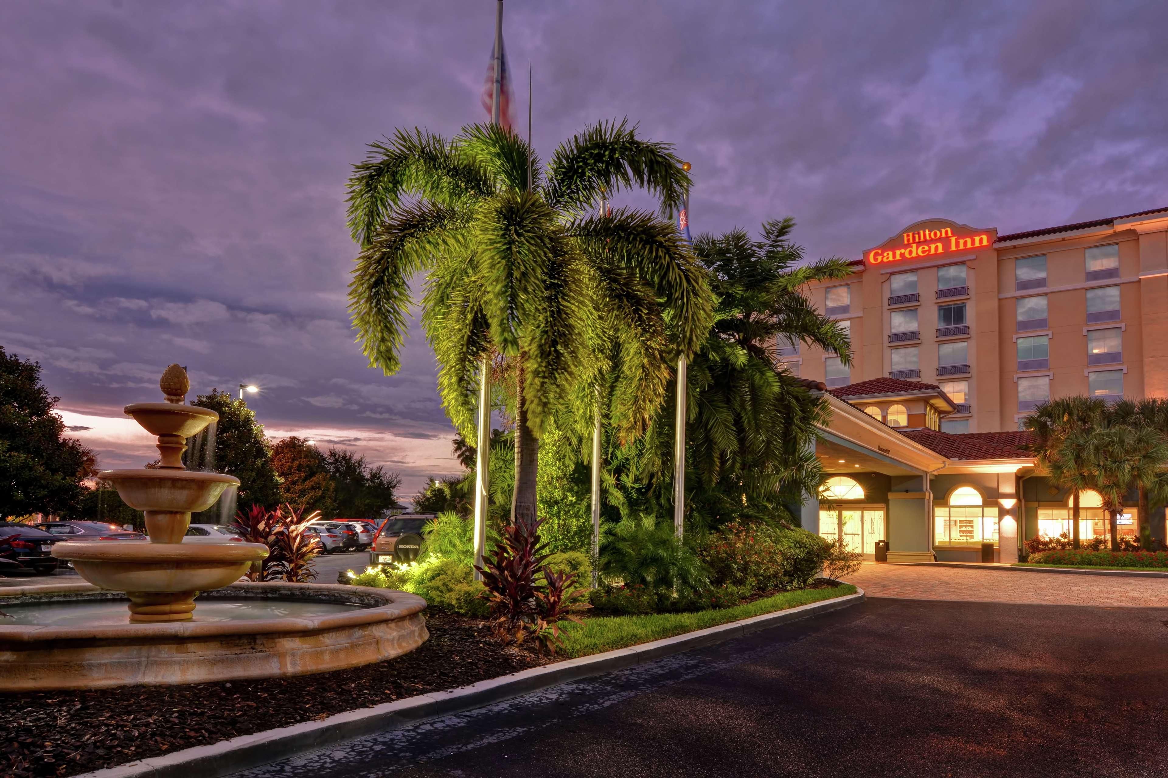 Hilton Garden Inn Orlando Lake Buena Vista מראה חיצוני תמונה